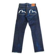 Load image into Gallery viewer, Evisu Selvedge Jeans Size 32
