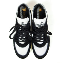 Load image into Gallery viewer, Valentino Garvani Sneakers Size 40
