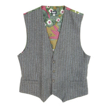 Load image into Gallery viewer, Dolce &amp; Gabbana Waistcoat Size 38

