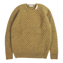 Load image into Gallery viewer, John Smedley Sweater Size Medium
