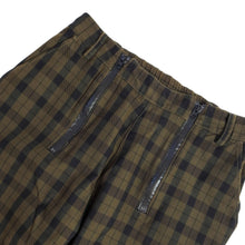 Load image into Gallery viewer, Yoko Sakamoto Check Trousers
