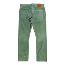 Load image into Gallery viewer, Tom Ford Green Corduroy Pants Size 33
