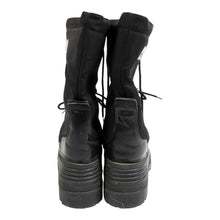 Load image into Gallery viewer, Gucci Winter Boots Size 13
