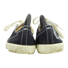 Load image into Gallery viewer, Maison Margiela Tabi Sneakers Size 39
