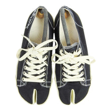Load image into Gallery viewer, Maison Margiela Tabi Sneakers Size 39
