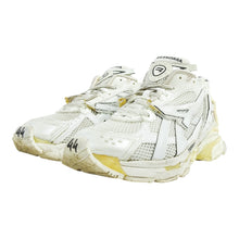 Load image into Gallery viewer, Balenciaga White Monocolour Runner Size 10
