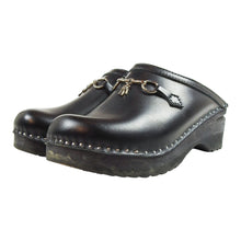 Load image into Gallery viewer, Needles by Troentorp Leather Clogs Size 43
