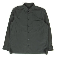 Load image into Gallery viewer, Issey Miyake Men Button Up Size 3
