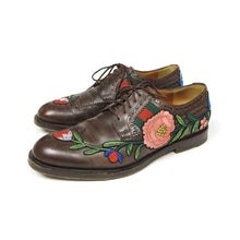 Load image into Gallery viewer, Gucci Floral Embroidered Derby Size UK 7
