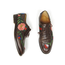Load image into Gallery viewer, Gucci Floral Embroidered Derby Size UK 7

