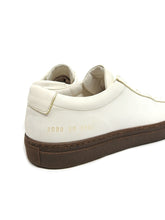 Load image into Gallery viewer, Common Projects Achilles Low White/Gum Sole Size 40
