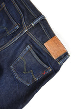 Load image into Gallery viewer, Iron Heart 666 21oz Selvedge Jeans Size 34x36
