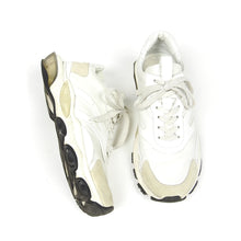 Load image into Gallery viewer, Valentino Sneakers Size 43
