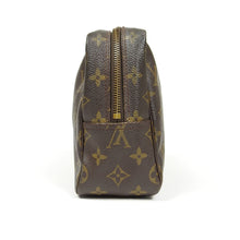 Load image into Gallery viewer, Louis Vuitton Toiletry Bag
