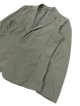 Load image into Gallery viewer, Arc&#39;teryx Veilance Grey Blazer Size XS

