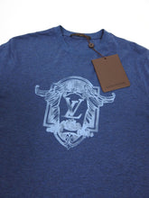 Load image into Gallery viewer, Louis Vuitton Bull Logo Tee Navy Large
