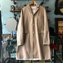Load image into Gallery viewer, Sacai Beige Single Breasted Cotton Long Trench Coat - M
