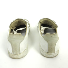 Load image into Gallery viewer, Margiela Replica Gats White Grey 41
