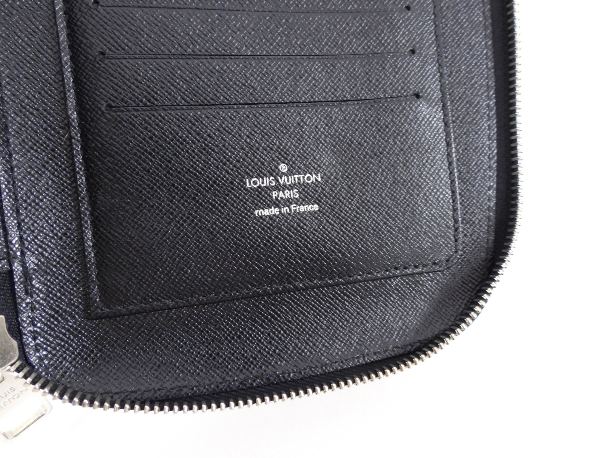 Authentic Louis Vuitton Damier Graphite Zippy Organizer Wallet