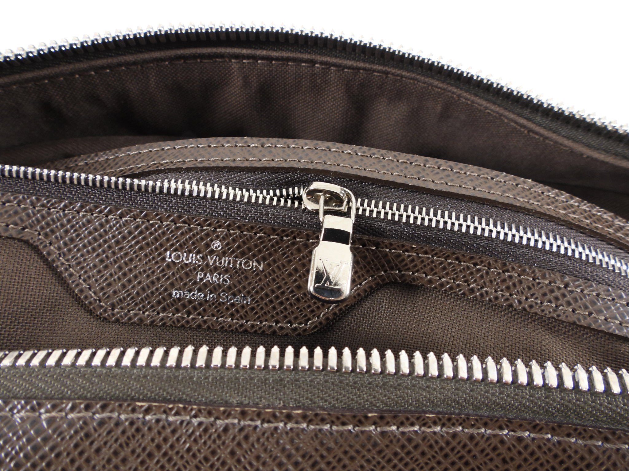 Vegan leather travel bag Louis Vuitton Brown in Vegan leather - 19129125