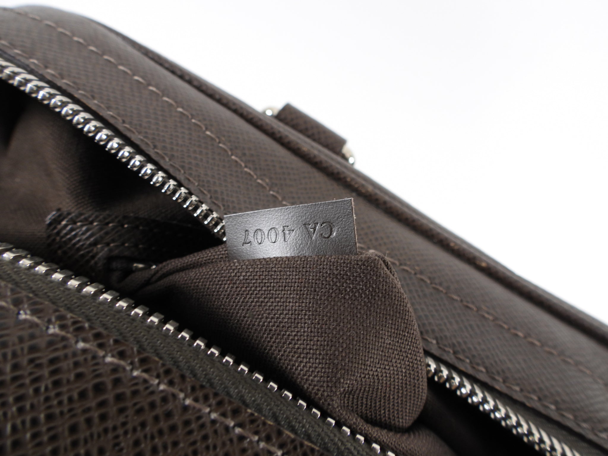 Vegan leather travel bag Louis Vuitton Brown in Vegan leather - 22620082